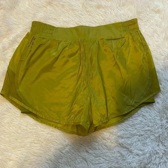 Nike athletica shorts for women - Picture 1 of 12